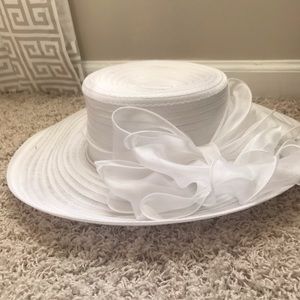 Never worn White Kentucky derby hat!